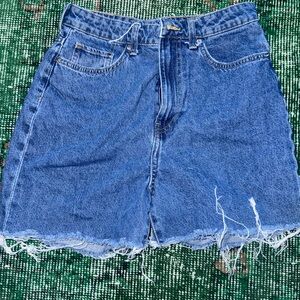 Casual Blue Frayed Hem Jean Shorts